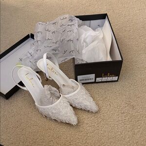 Lulu's White Textured Women's Heels
